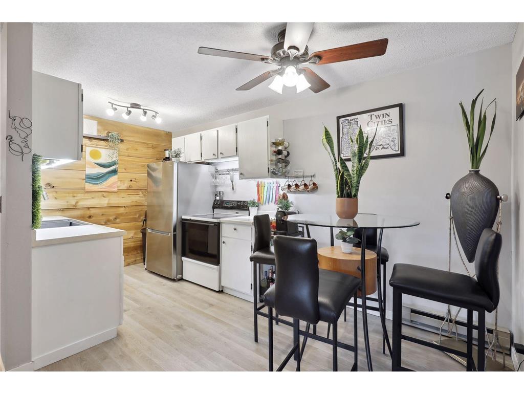 7759 142nd Street W #201 Apple Valley MN 55124 6445429 image1