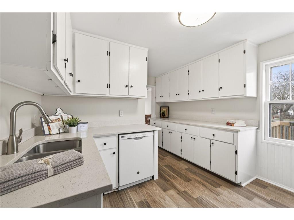 776 Andrew Street Saint Paul MN 55107 7051050 image12