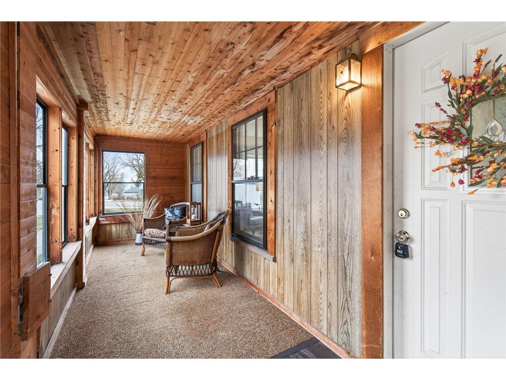 776 Andrew Street Saint Paul MN 55107 7051050 image4