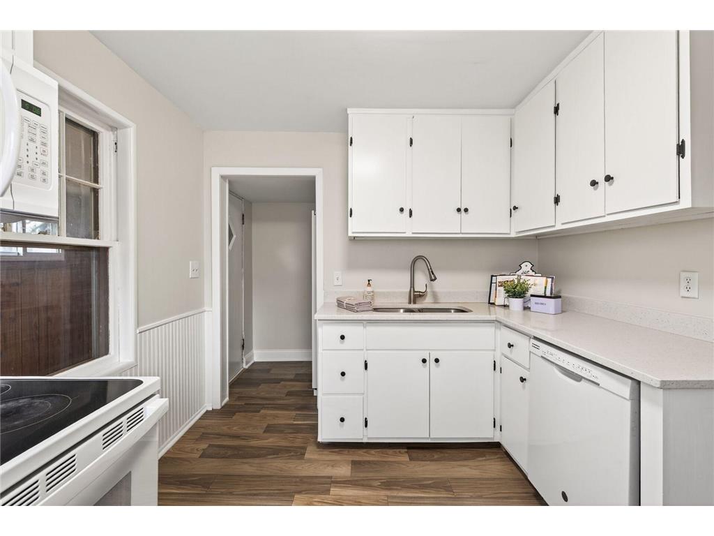 776 Andrew Street Saint Paul MN 55107 7051050 image9
