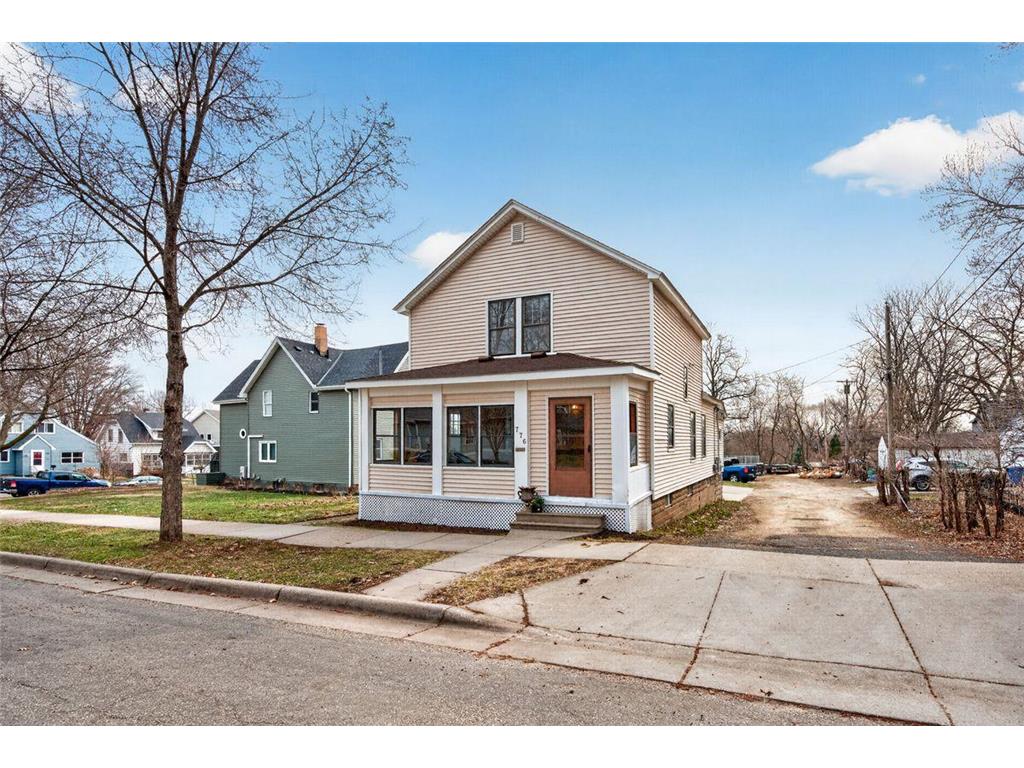776 Andrew Street Saint Paul MN 55107 7094285 image24