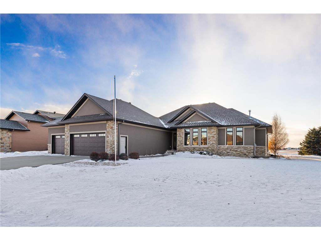 776 RIVERBEND Road Oxbow ND 58047 7009956 image1
