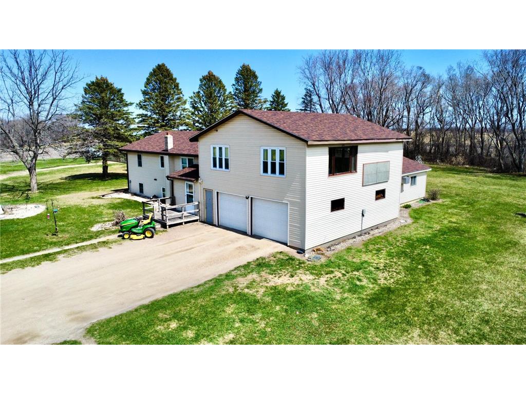 77620 300th Street Clinton MN 56225 6709438 image1