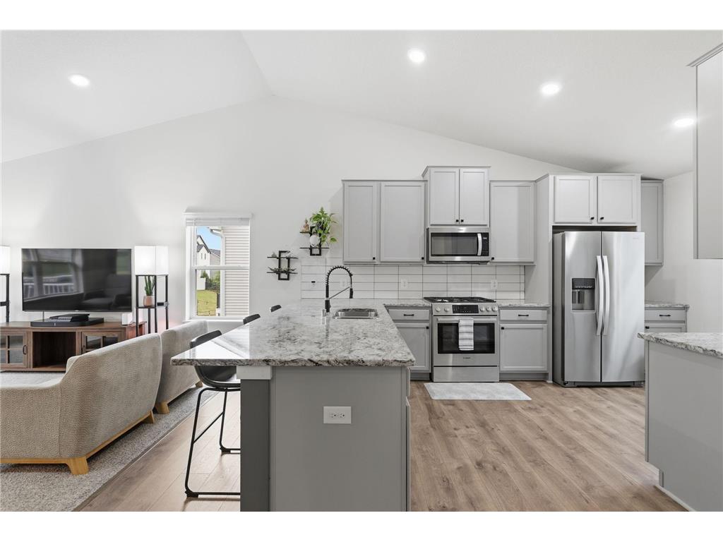 7765 205th Street W Lakeville MN 55044 7092331 image11