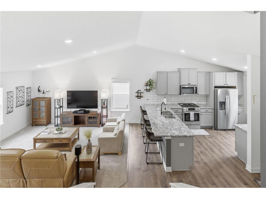 7765 205th Street W Lakeville MN 55044 7092331 image4