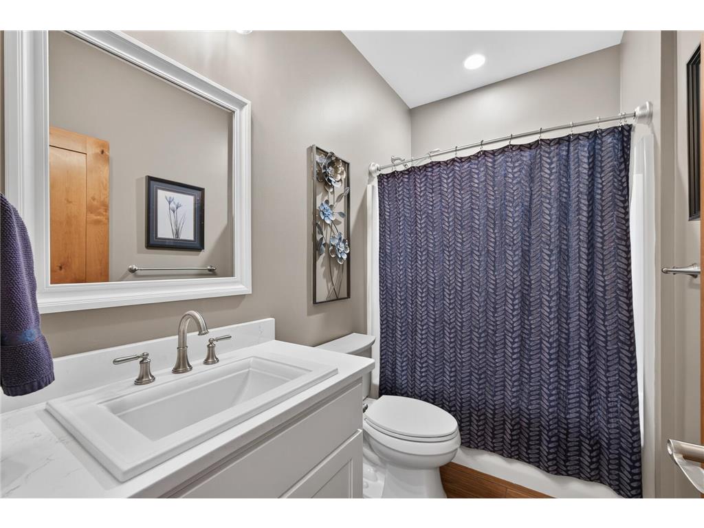 7769 N Shore Circle N Forest Lake MN 55025 - Forest 7097483 image8