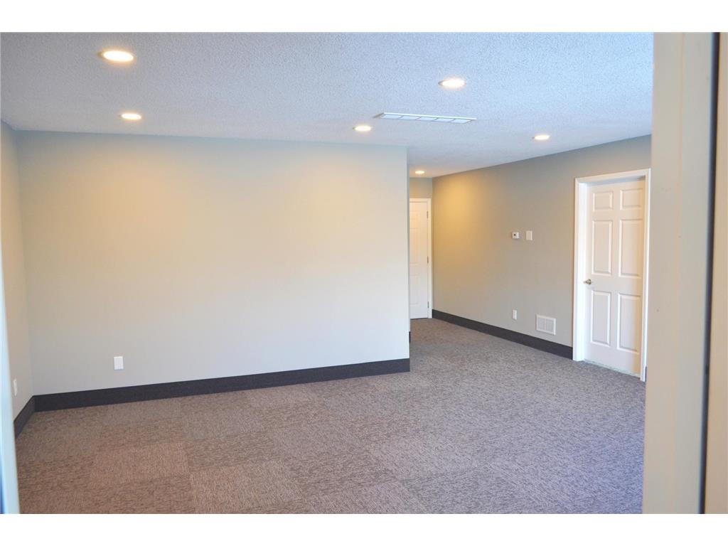 7771 College Road Baxter MN 56425 7034199 image9