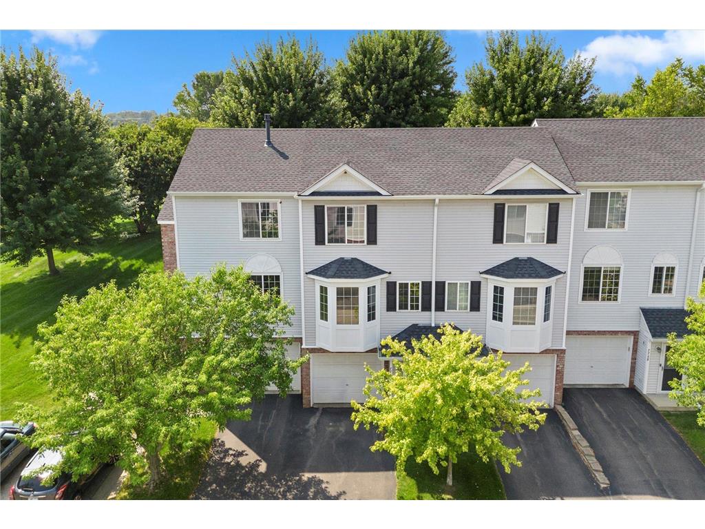 7772 Village Street Chanhassen MN 55317 6561486 image1