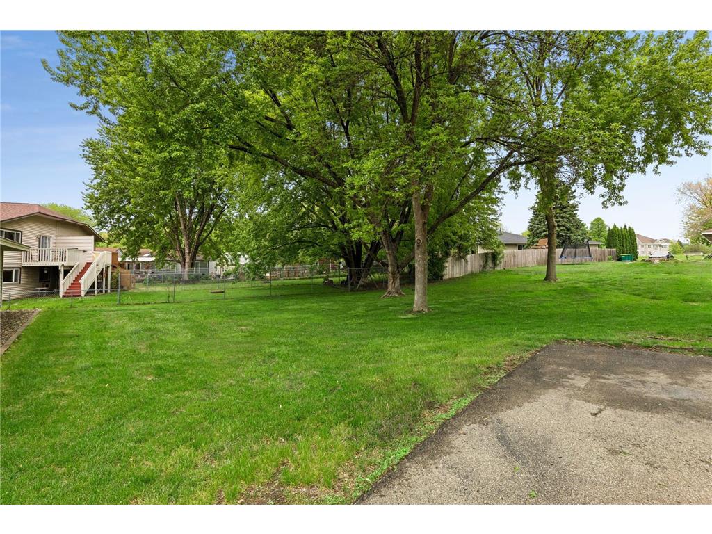 7775 Glenda Court Apple Valley MN 55124 7058631 image15