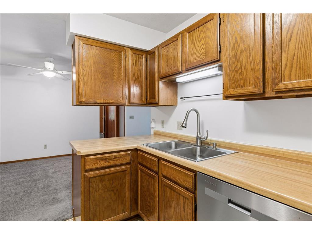 7775 Glenda Court Apple Valley MN 55124 7058631 image7