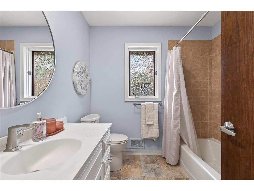 7780 139th Court Apple Valley MN 55124 7046011 image20