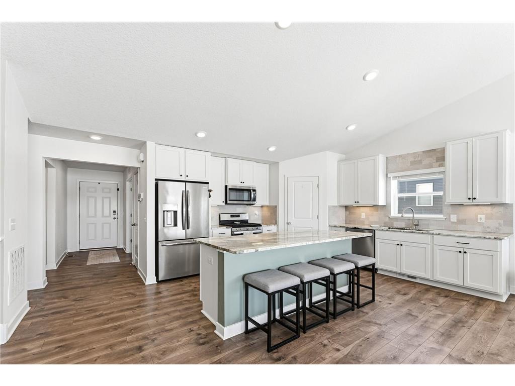 7780 207th Street W Lakeville MN 55044 7016659 image15