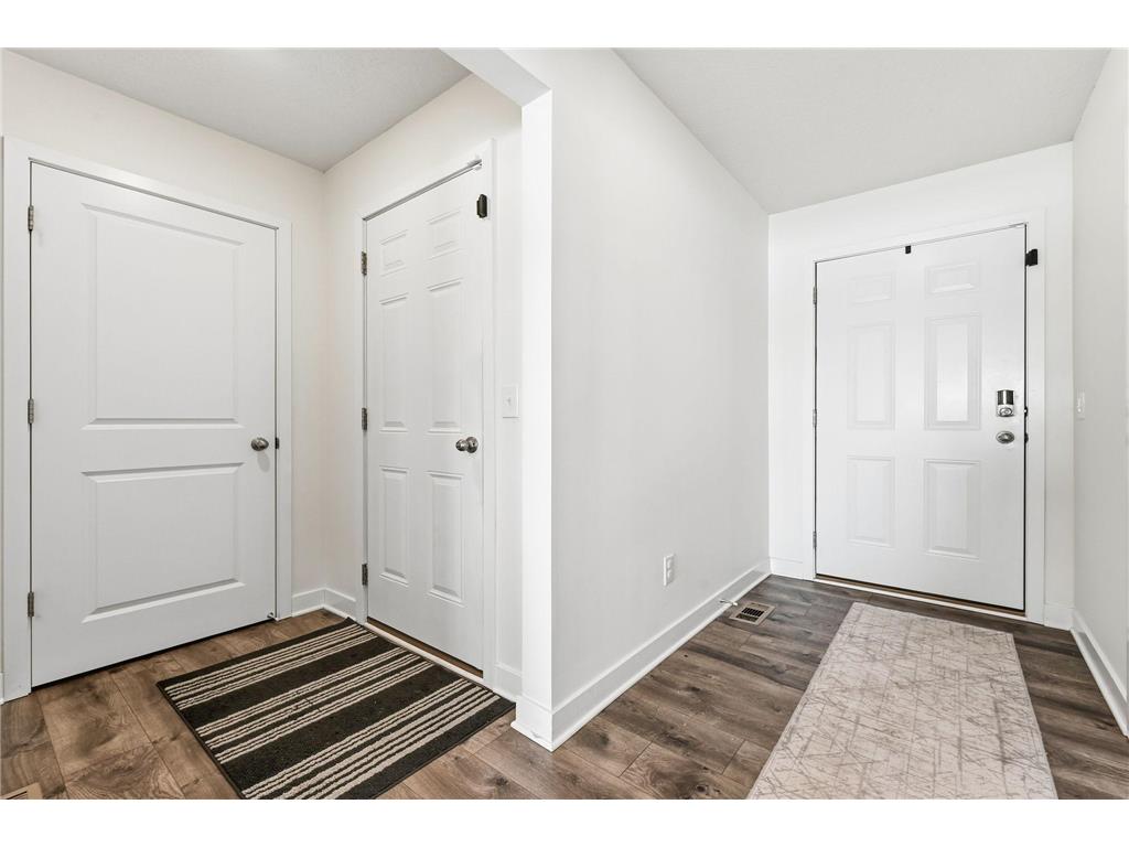 7780 207th Street W Lakeville MN 55044 7016659 image6