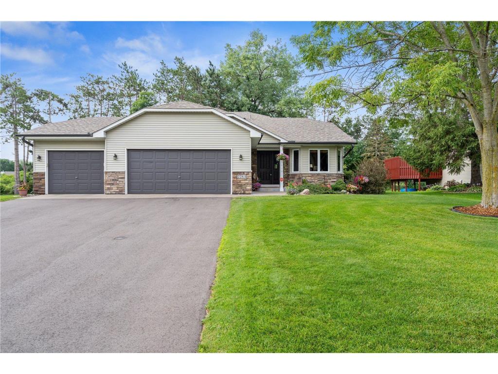 7783 Upper 26th Street N, Oakdale, MN 55128 MLS 6401852 Edina Realty