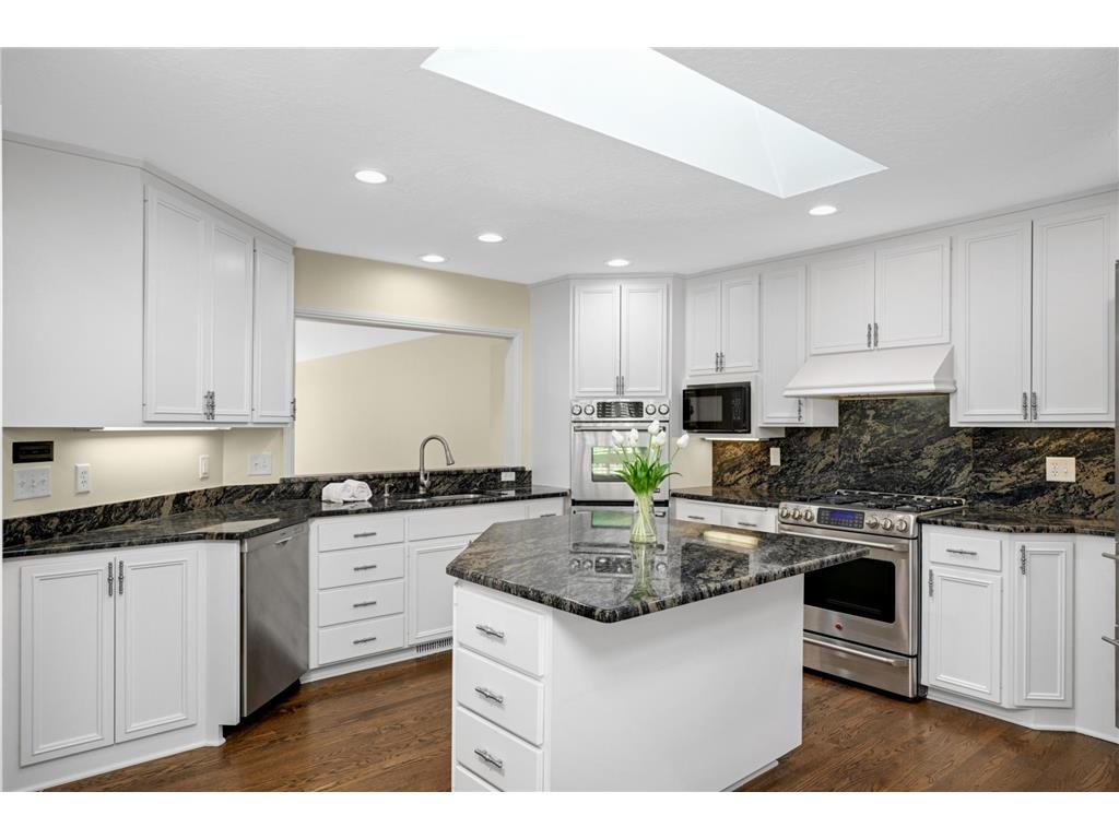 7798 Lochmere Terrace Edina MN 55439 7047542 image1