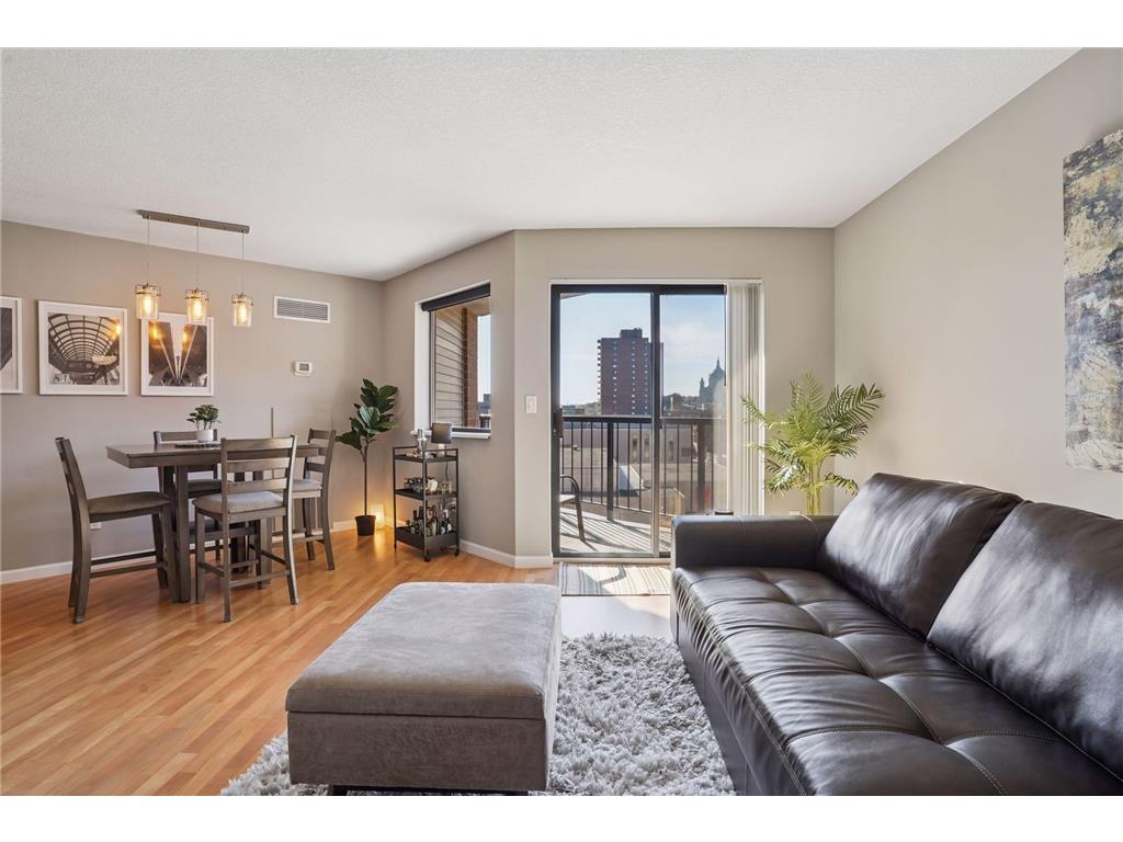 78 10th Street E #1010 Saint Paul MN 55101 7067359 image15