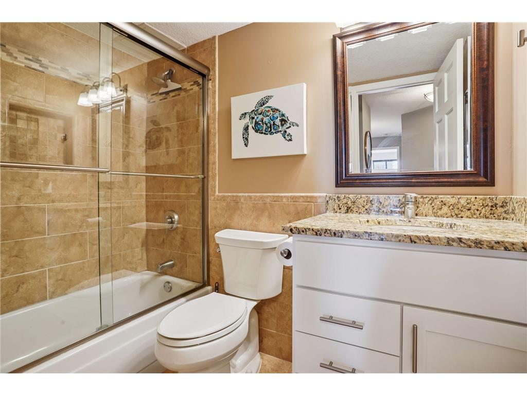 78 10th Street E #1010 Saint Paul MN 55101 7067359 image25
