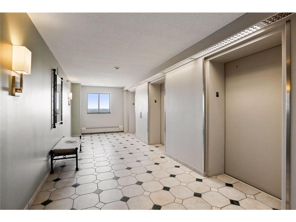 78 10th Street E #1010 Saint Paul MN 55101 7067359 image30