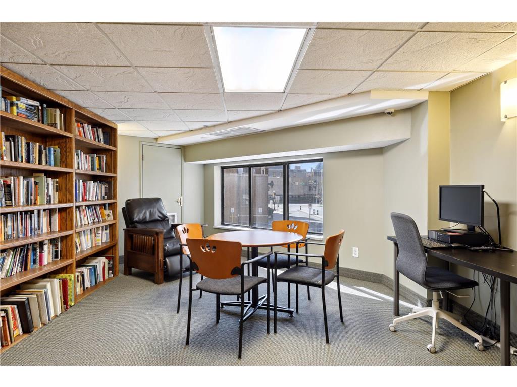 78 10th Street E #1010 Saint Paul MN 55101 7067359 image39