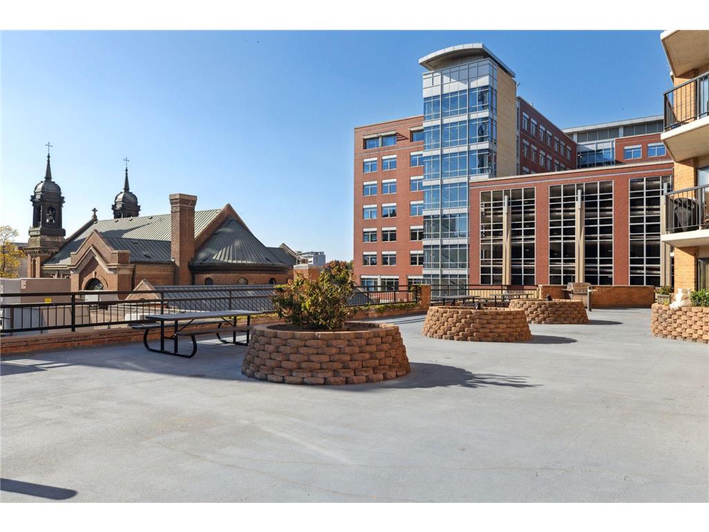 78 10th Street E #1010 Saint Paul MN 55101 7067359 image53