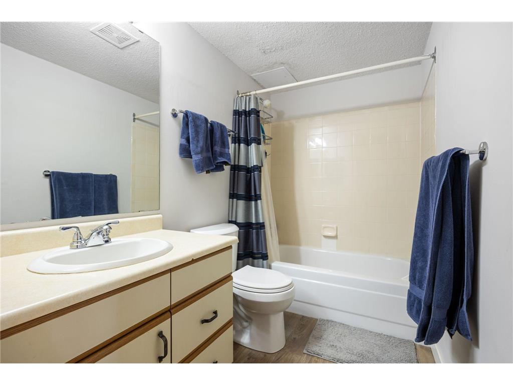 78 10th Street E #1502 Saint Paul MN 55101 7015345 image12