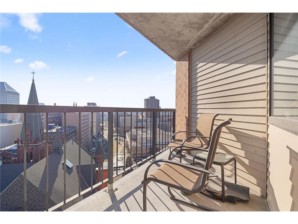 78 10th Street E #1502 Saint Paul MN 55101 7015345 image16
