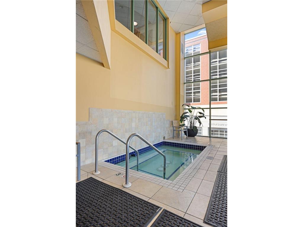 78 10th Street E #1502 Saint Paul MN 55101 7015345 image19