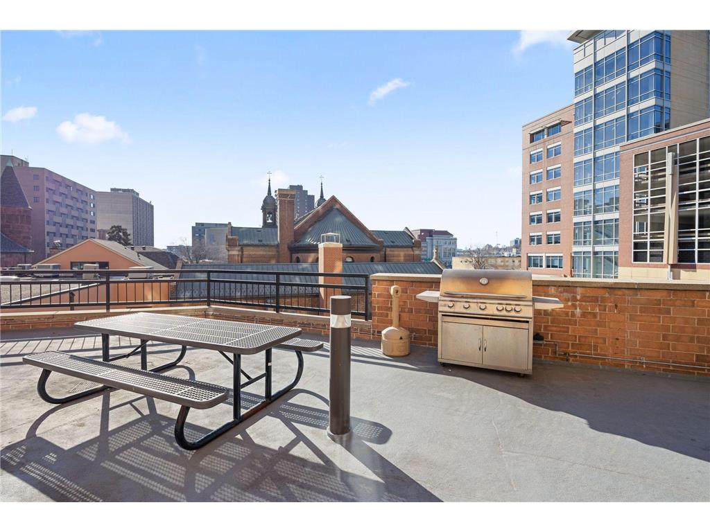 78 10th Street E #1502 Saint Paul MN 55101 7015345 image24