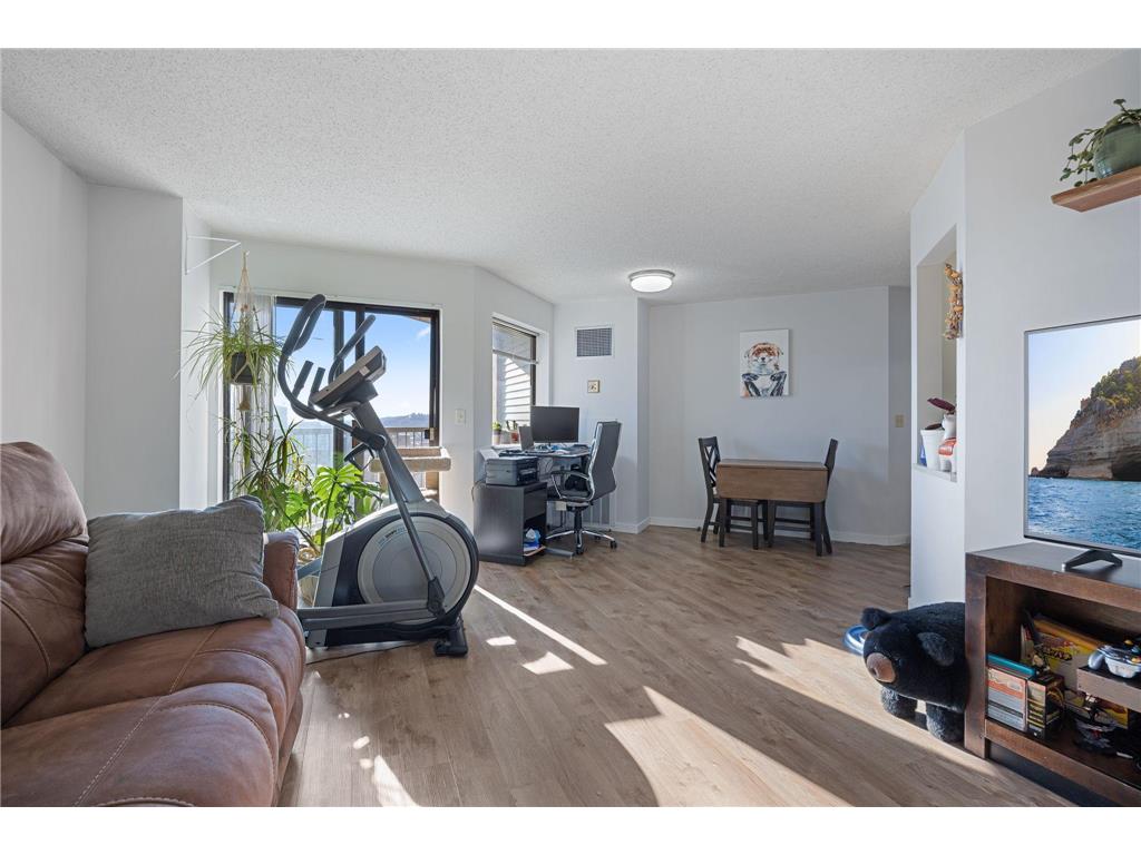 78 10th Street E #1502 Saint Paul MN 55101 7015345 image5