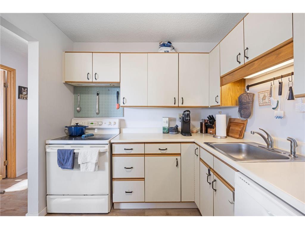 78 10th Street E #1502 Saint Paul MN 55101 7015345 image9