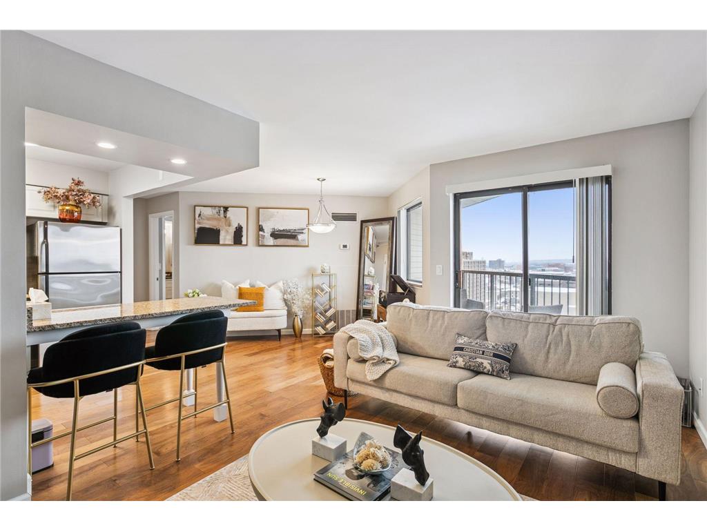 78 10th Street E #1710 Saint Paul MN 55101 7000788 image1