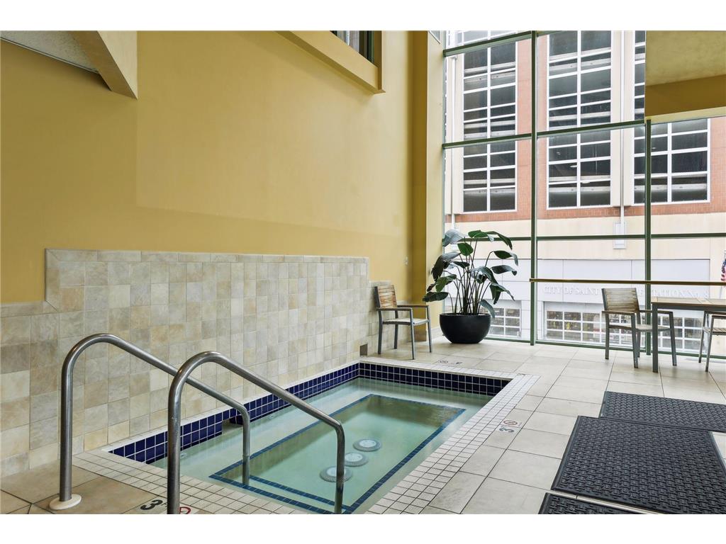 78 10th Street E #1710 Saint Paul MN 55101 7000788 image28