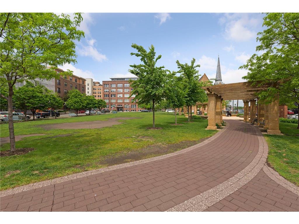 78 10th Street E #1710 Saint Paul MN 55101 7000788 image49