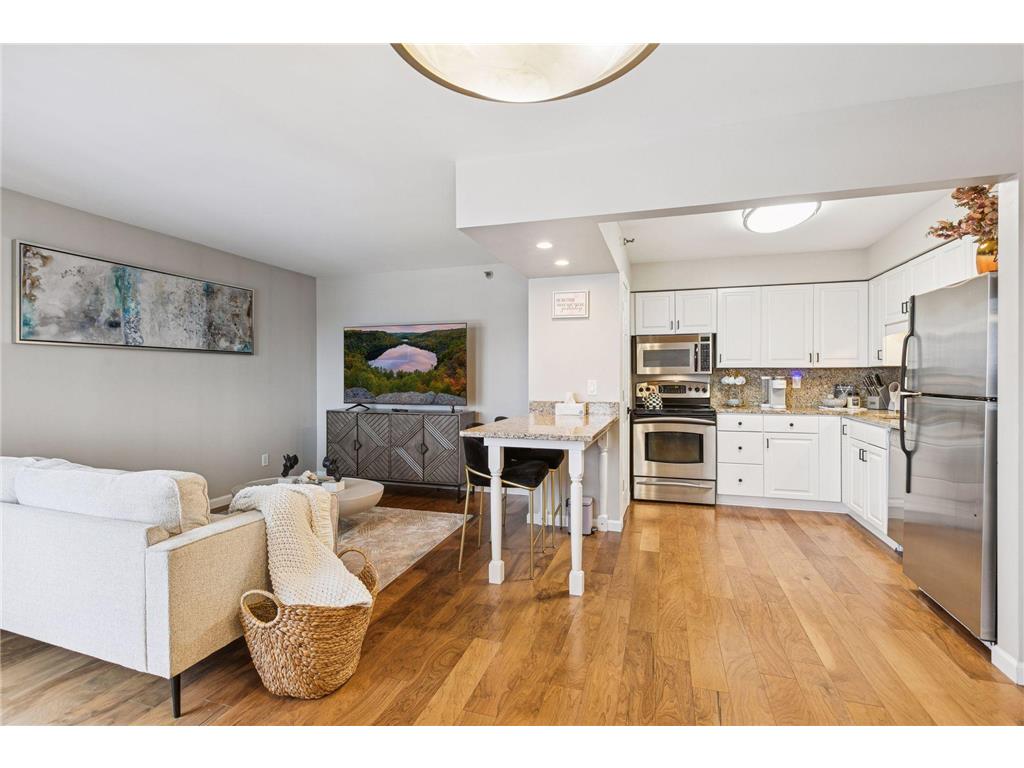 78 10th Street E #1710 Saint Paul MN 55101 7000788 image8