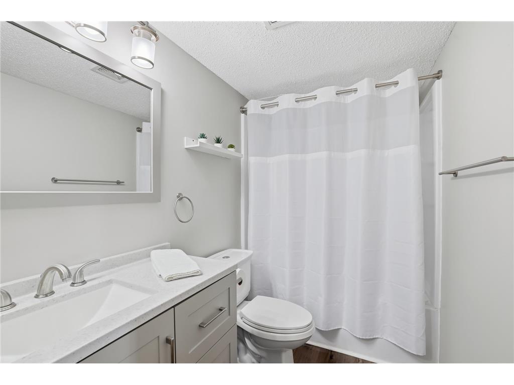 78 10th Street E #1802 Saint Paul MN 55101 6820370 image17