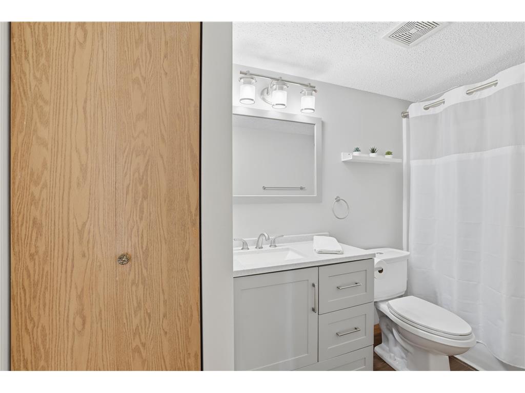 78 10th Street E #1802 Saint Paul MN 55101 6820370 image18