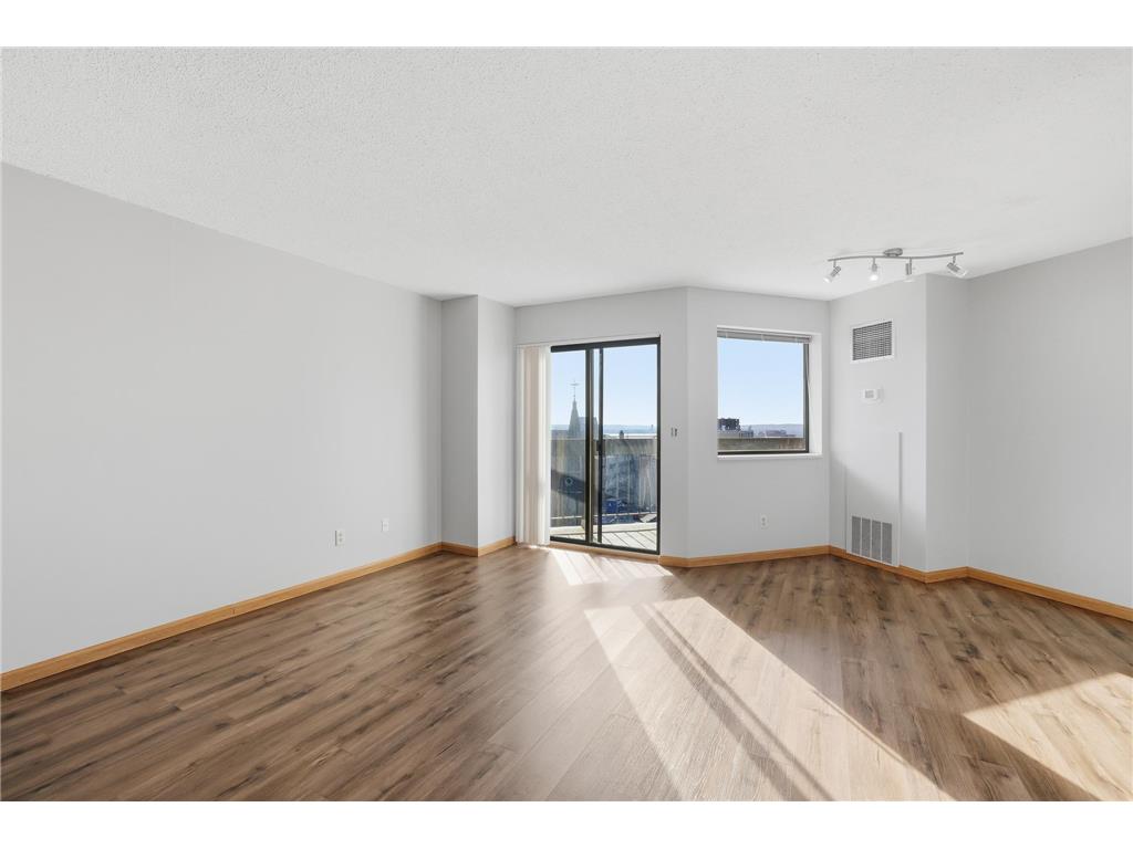 78 10th Street E #1802 Saint Paul MN 55101 6820370 image8