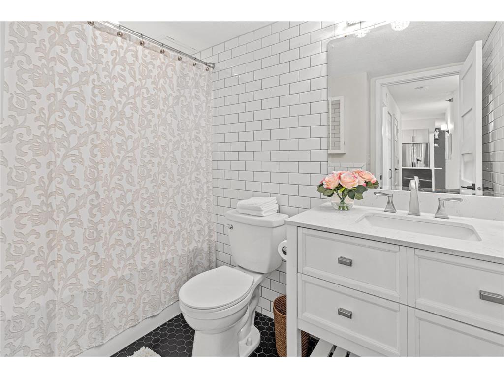 78 10th Street E #2004 Saint Paul MN 55101 7015905 image12