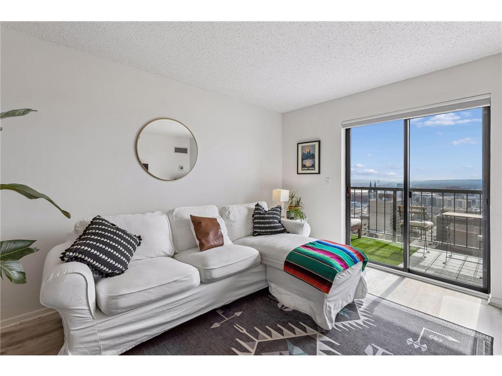 78 10th Street E #2408 Saint Paul MN 55101 7037906 image13