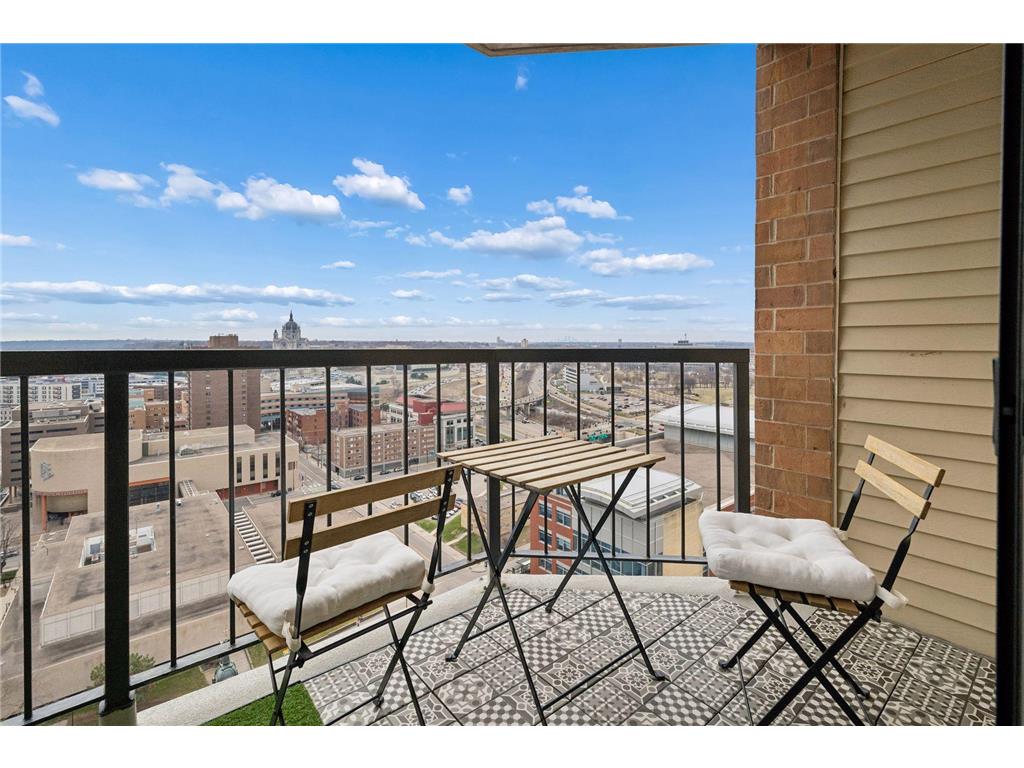 78 10th Street E #2408 Saint Paul MN 55101 7037906 image19