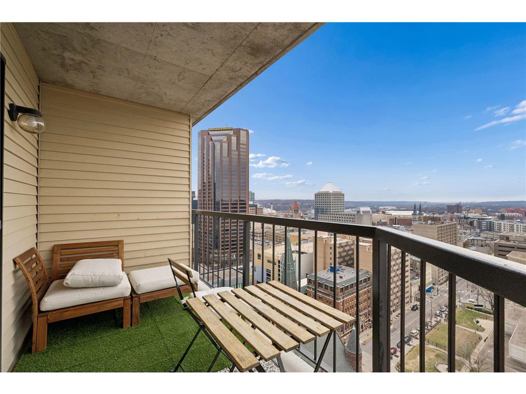 78 10th Street E #2408 Saint Paul MN 55101 7037906 image20