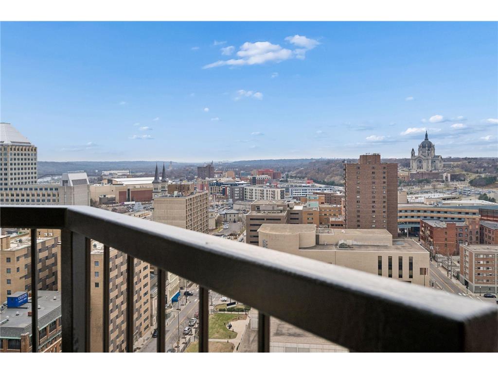 78 10th Street E #2408 Saint Paul MN 55101 7037906 image21