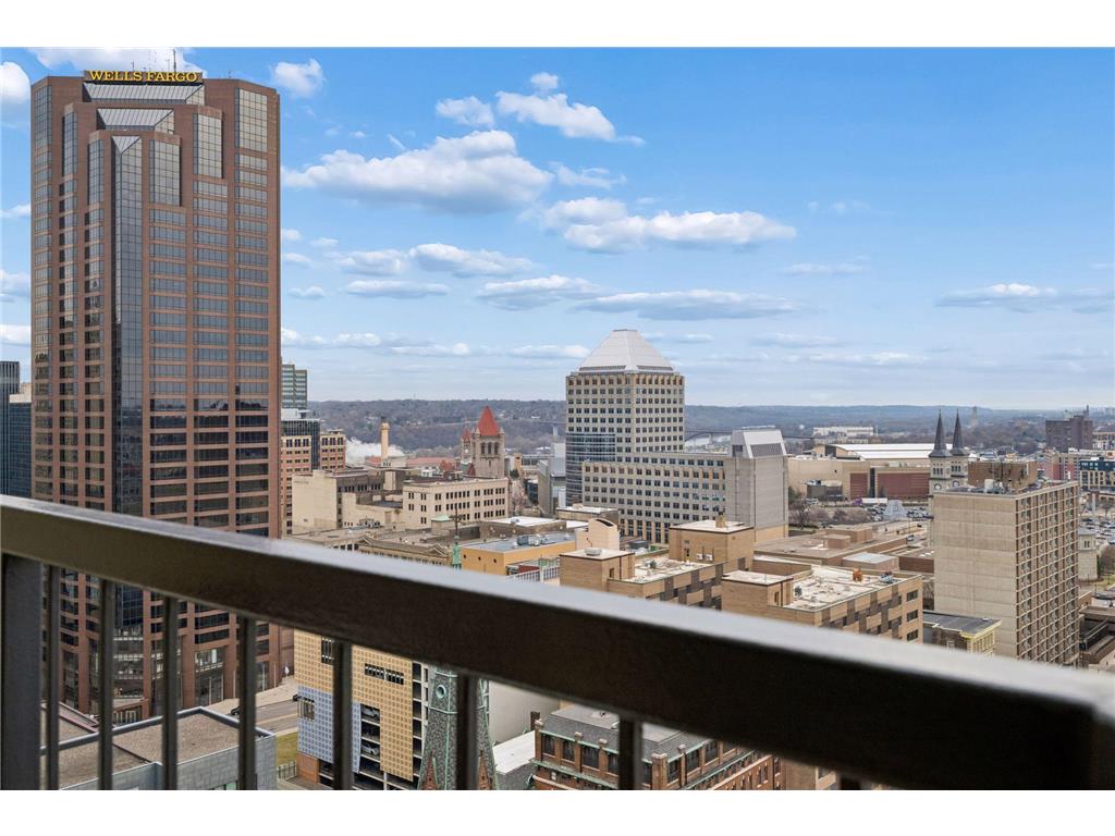 78 10th Street E #2408 Saint Paul MN 55101 7037906 image22