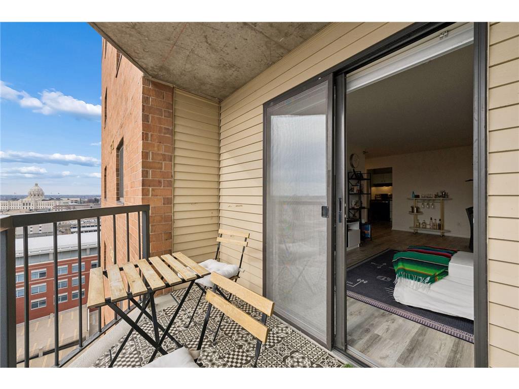 78 10th Street E #2408 Saint Paul MN 55101 7037906 image24