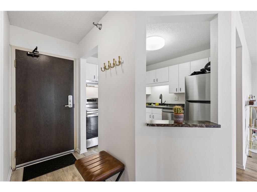 78 10th Street E #2408 Saint Paul MN 55101 7037906 image3