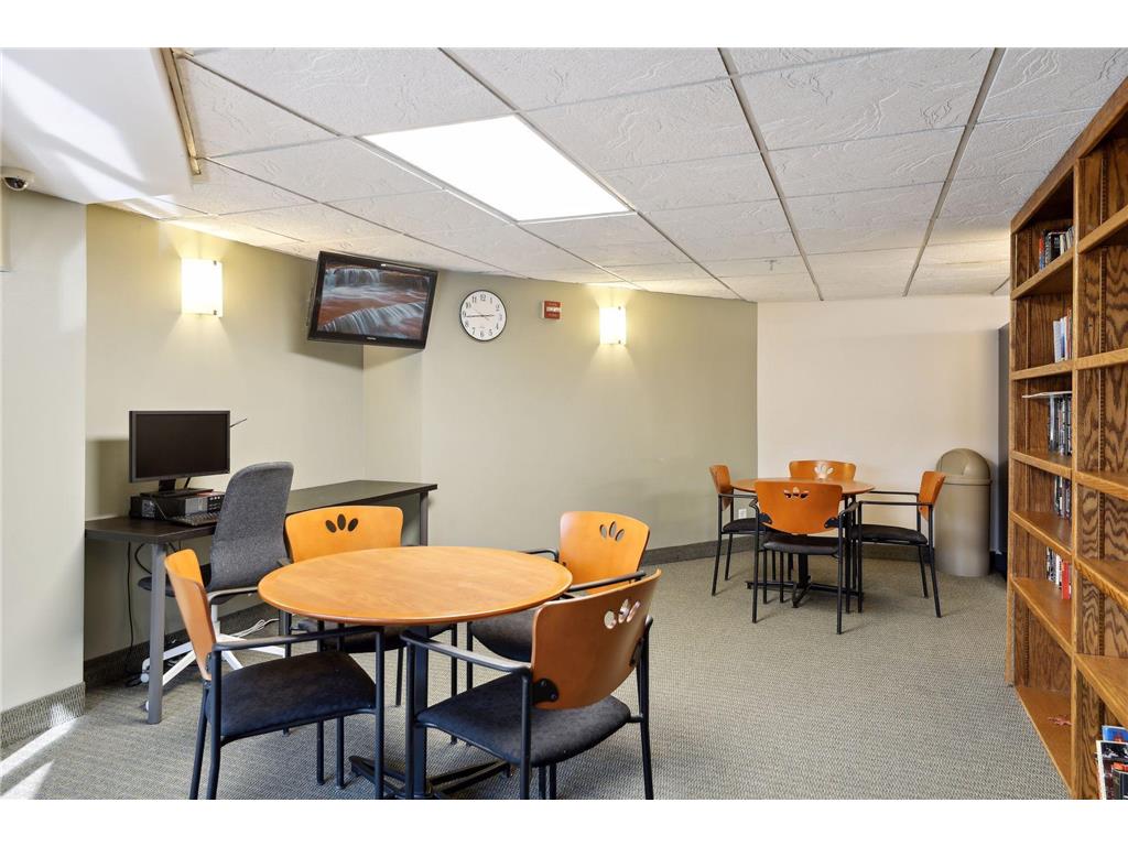 78 10th Street E #2408 Saint Paul MN 55101 7037906 image38