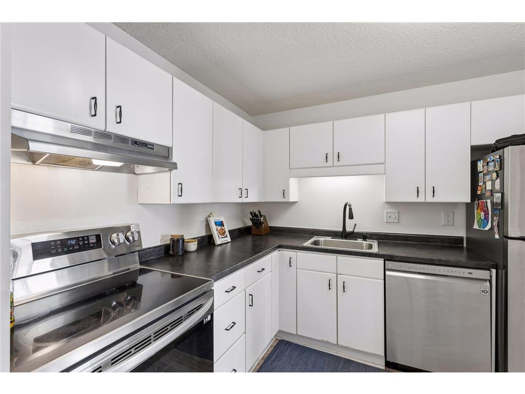 78 10th Street E #2408 Saint Paul MN 55101 7037906 image5
