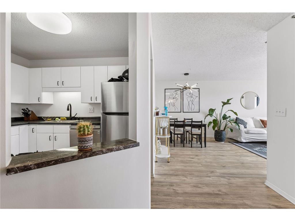 78 10th Street E #2408 Saint Paul MN 55101 7037906 image9