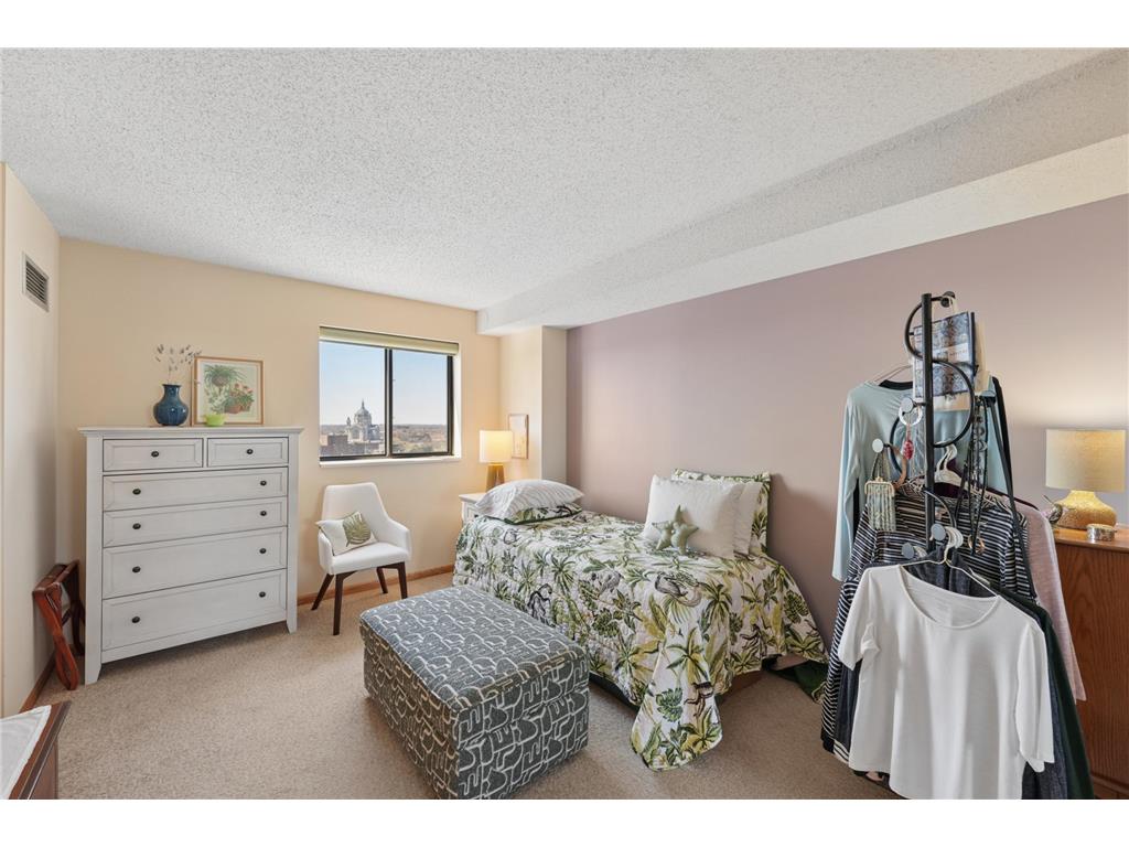 78 10th Street E #2702 Saint Paul MN 55101 7053708 image14