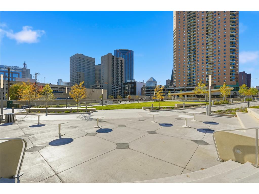 78 10th Street E #2807 Saint Paul MN 55101 7092958 image35